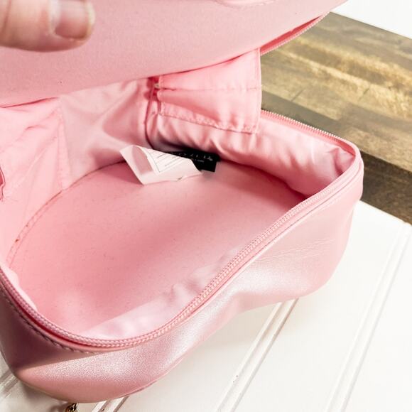 Pink Lolita Heart Shaped Crossbody Bag Purse Bioworld Pink Bow Purse - Picture 7 of 11